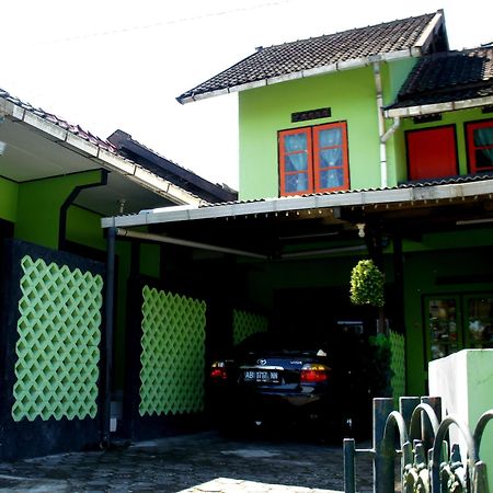 Bayu Murti Homestay Yogyakarta Eksteriør bilde